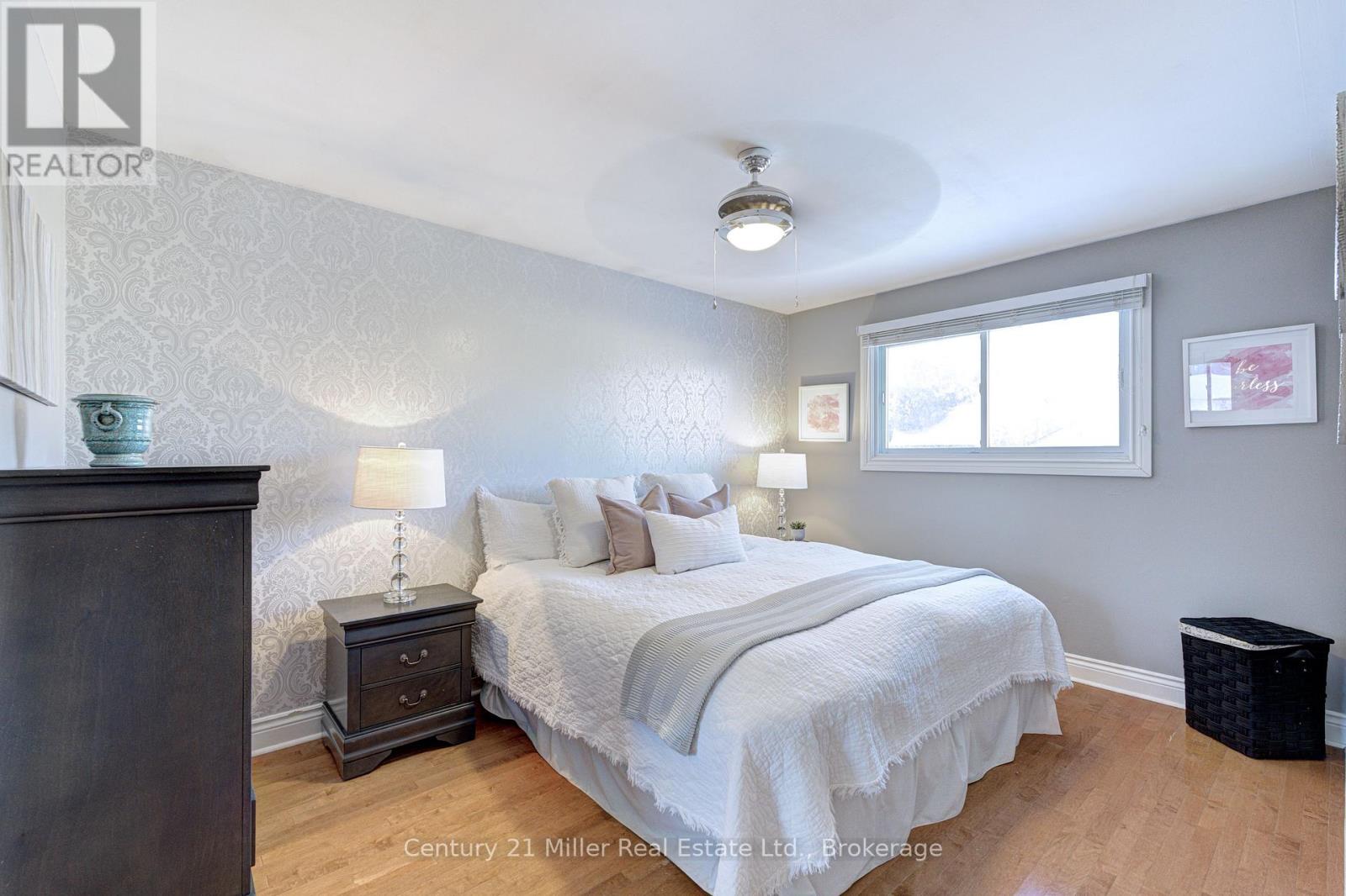 2225 Wyandotte Drive, Oakville, Ontario  L6L 2T4 - Photo 26 - W12726802