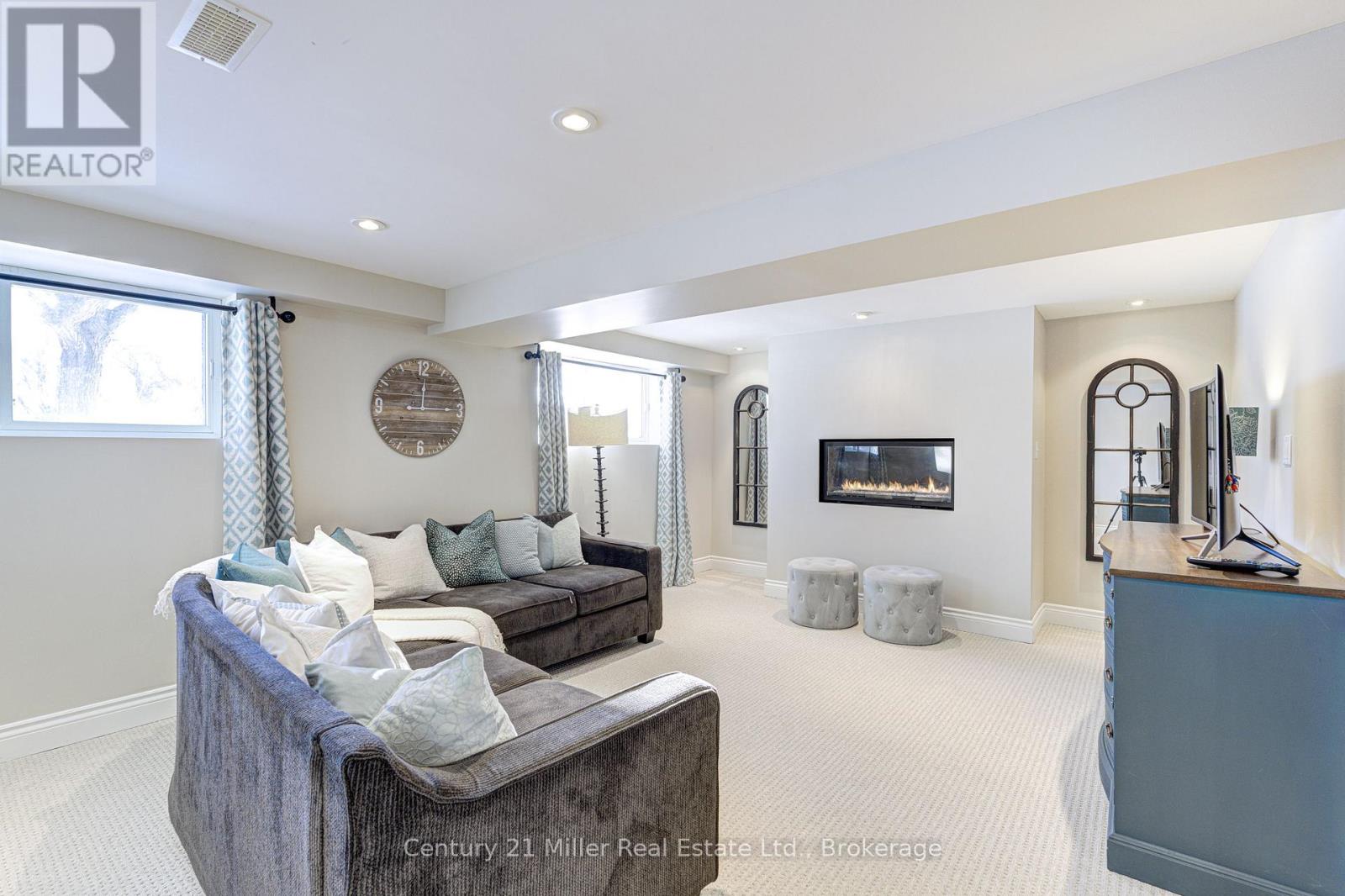 2225 Wyandotte Drive, Oakville, Ontario  L6L 2T4 - Photo 31 - W12726802