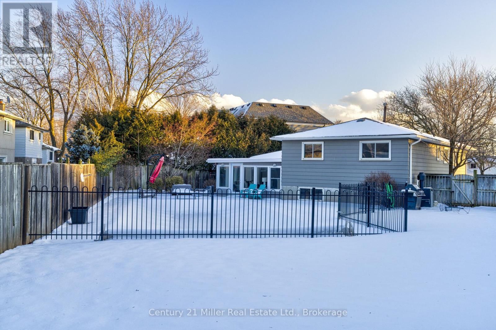 2225 Wyandotte Drive, Oakville, Ontario  L6L 2T4 - Photo 39 - W12726802