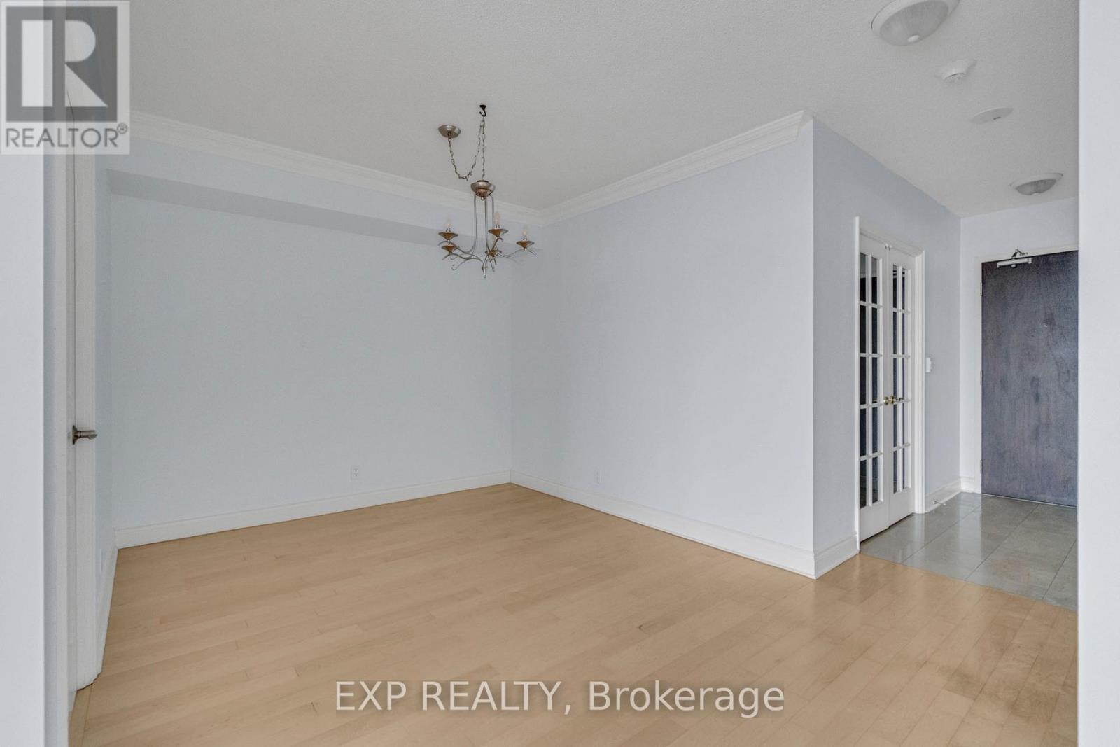 619 - 10 Delisle Avenue, Toronto, Ontario  M4V 3C6 - Photo 17 - C12569430