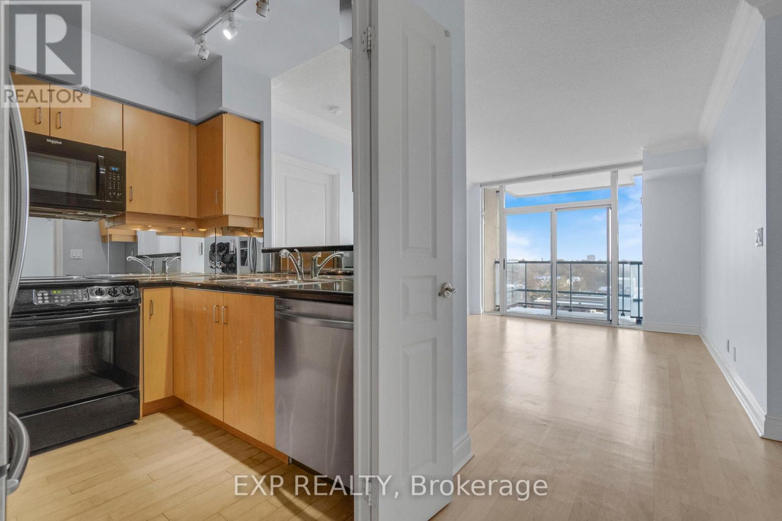 619 - 10 Delisle Avenue, Toronto, Ontario  M4V 3C6 - Photo 22 - C12569430