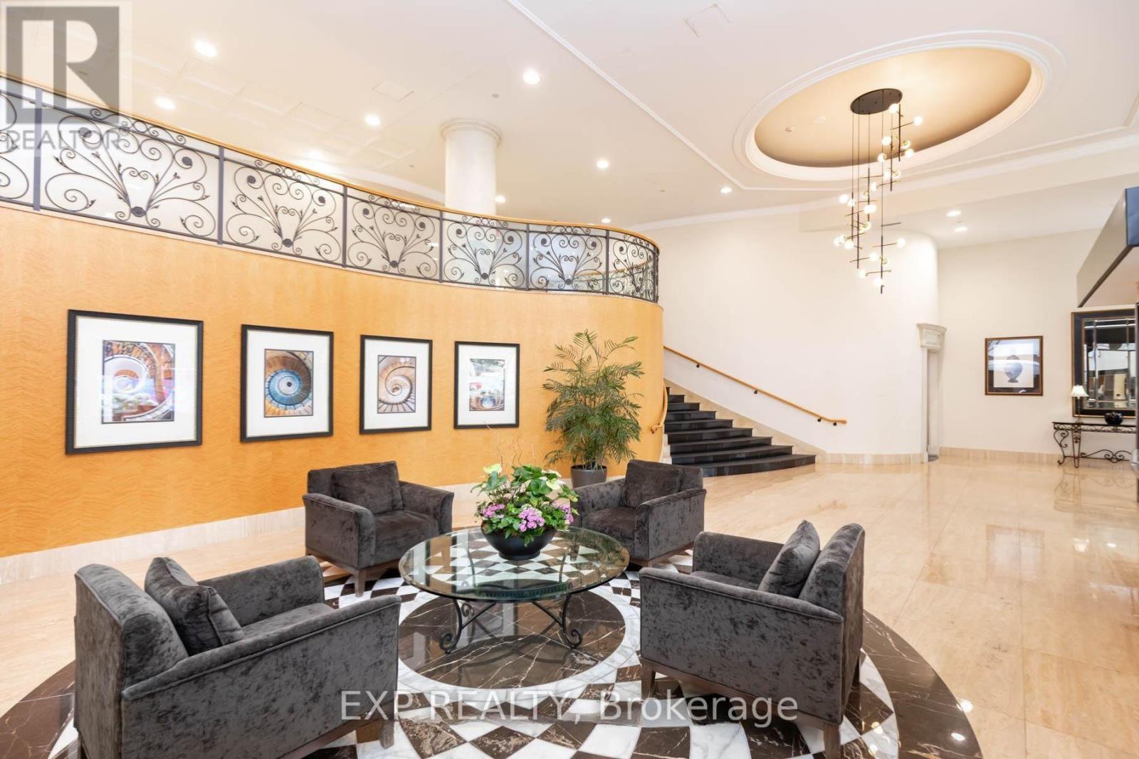 619 - 10 Delisle Avenue, Toronto, Ontario  M4V 3C6 - Photo 5 - C12569430