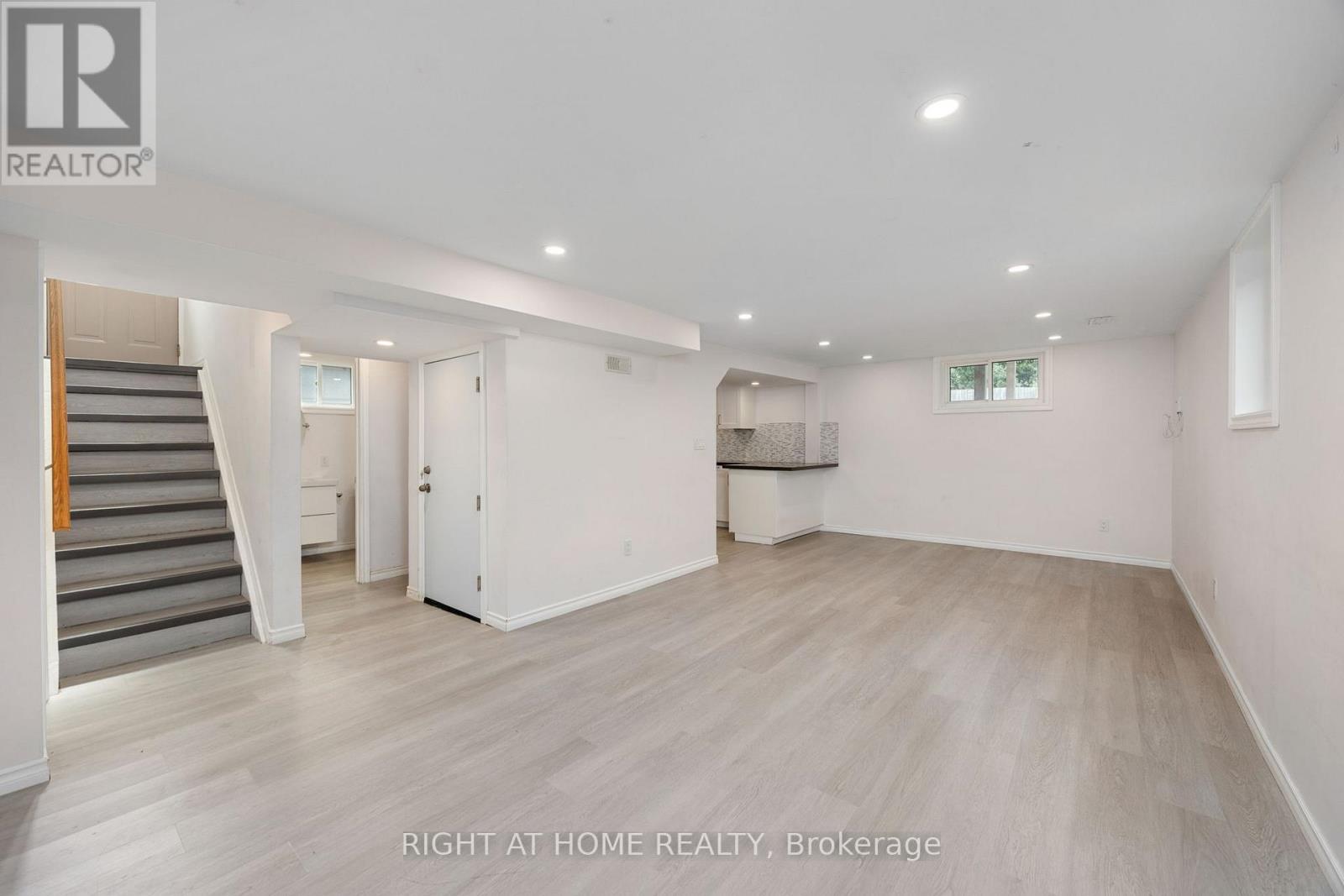 60 Champlain Avenue, Hamilton, Ontario  L8G 2H7 - Photo 31 - X12690248