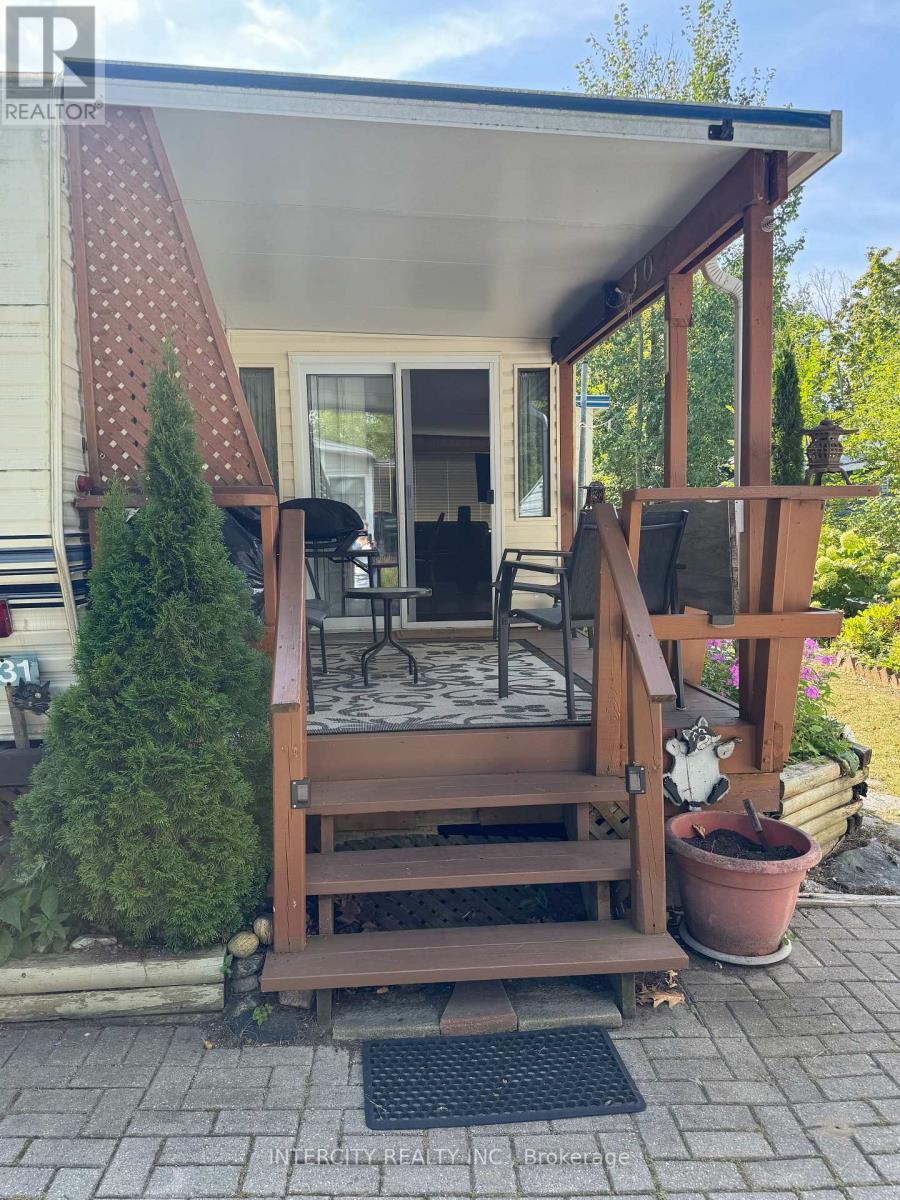 131 - 164 Lone Pine Road, Georgian Bay, Ontario L4L 9E7 - Photo 2 - X12726116