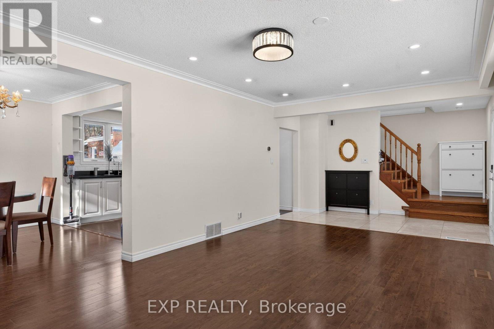 2 Gladiator Road, Markham, Ontario  L3P 1J2 - Photo 8 - N12724498