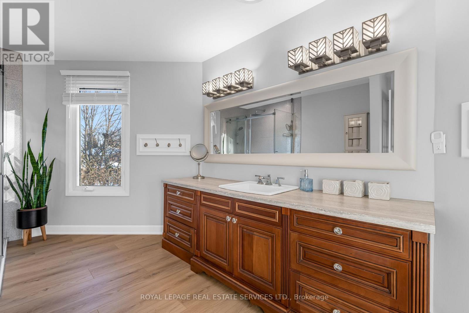 2131 Upland Drive, Burlington, Ontario  L7M 2Y7 - Photo 31 - W12726792