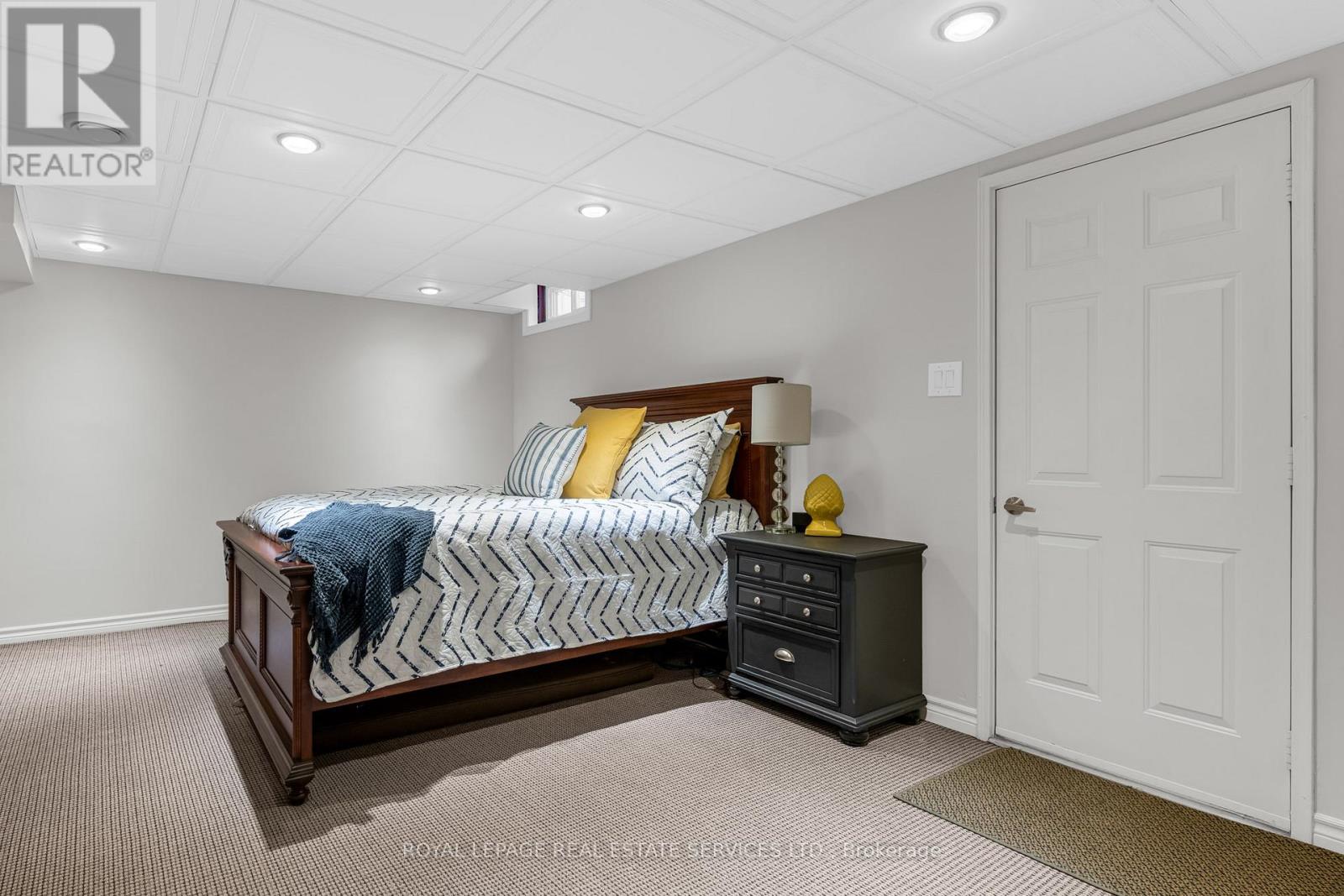 2131 Upland Drive, Burlington, Ontario  L7M 2Y7 - Photo 45 - W12726792