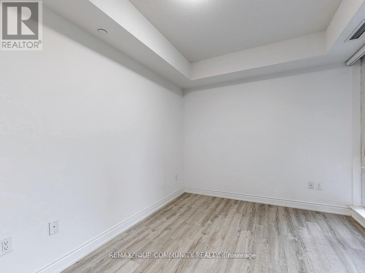 301 - 9618 Yonge Street, Richmond Hill, Ontario  L4C 0X5 - Photo 18 - N12726794