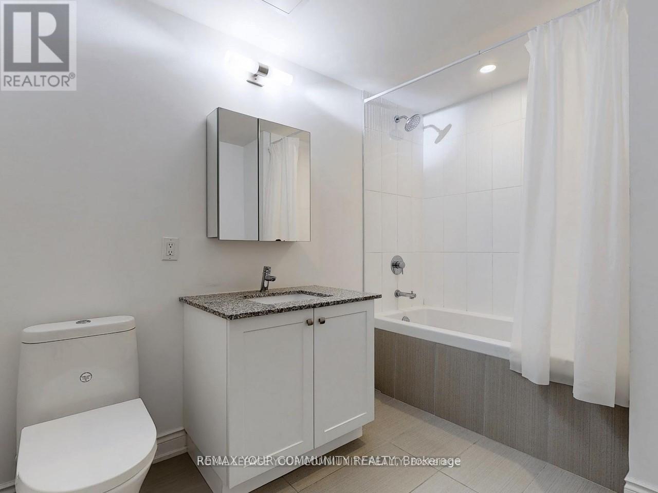 301 - 9618 Yonge Street, Richmond Hill, Ontario  L4C 0X5 - Photo 21 - N12726794