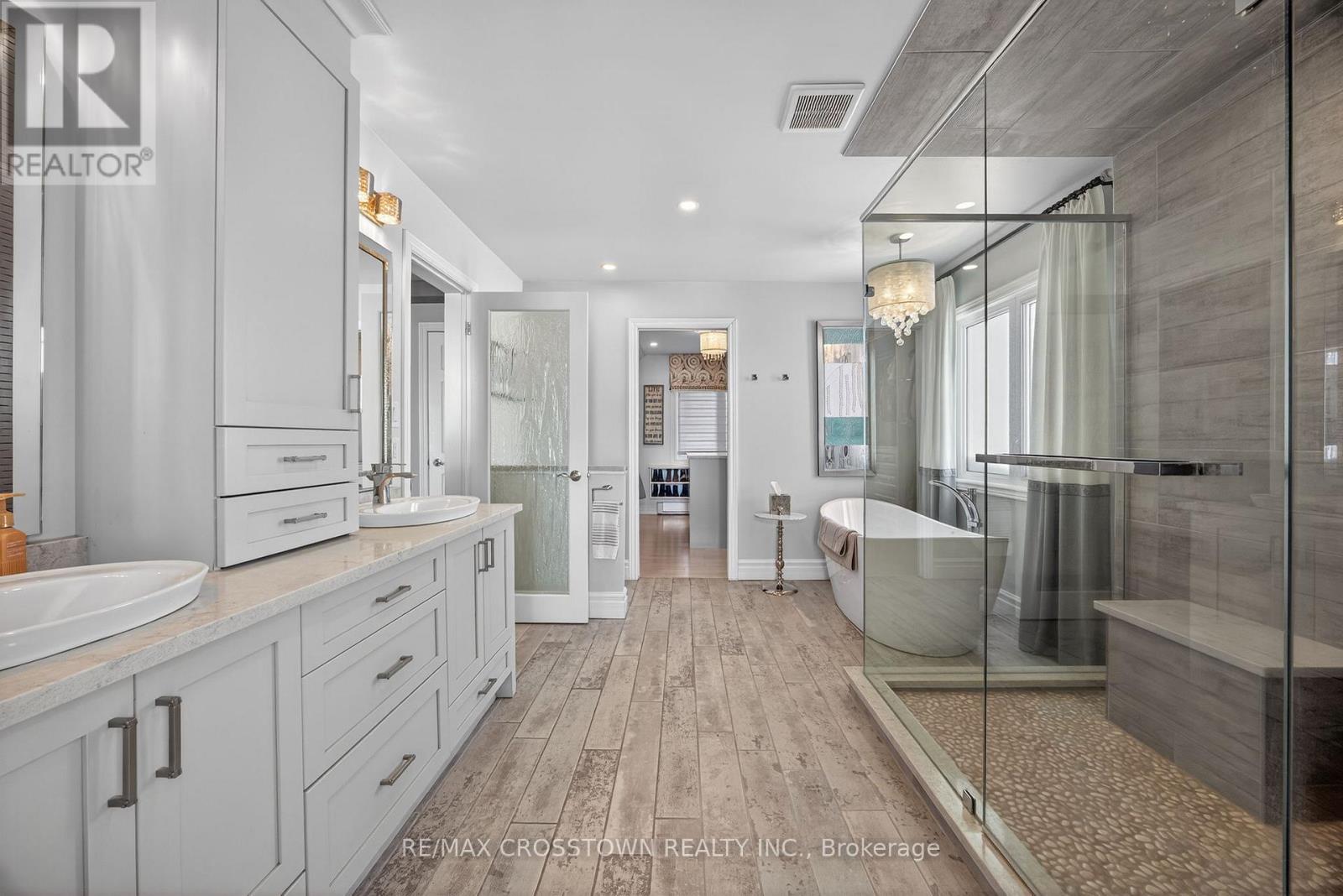 167 Lakeshore Road W, Oro-Medonte, Ontario  L0L 2E0 - Photo 24 - S12726808