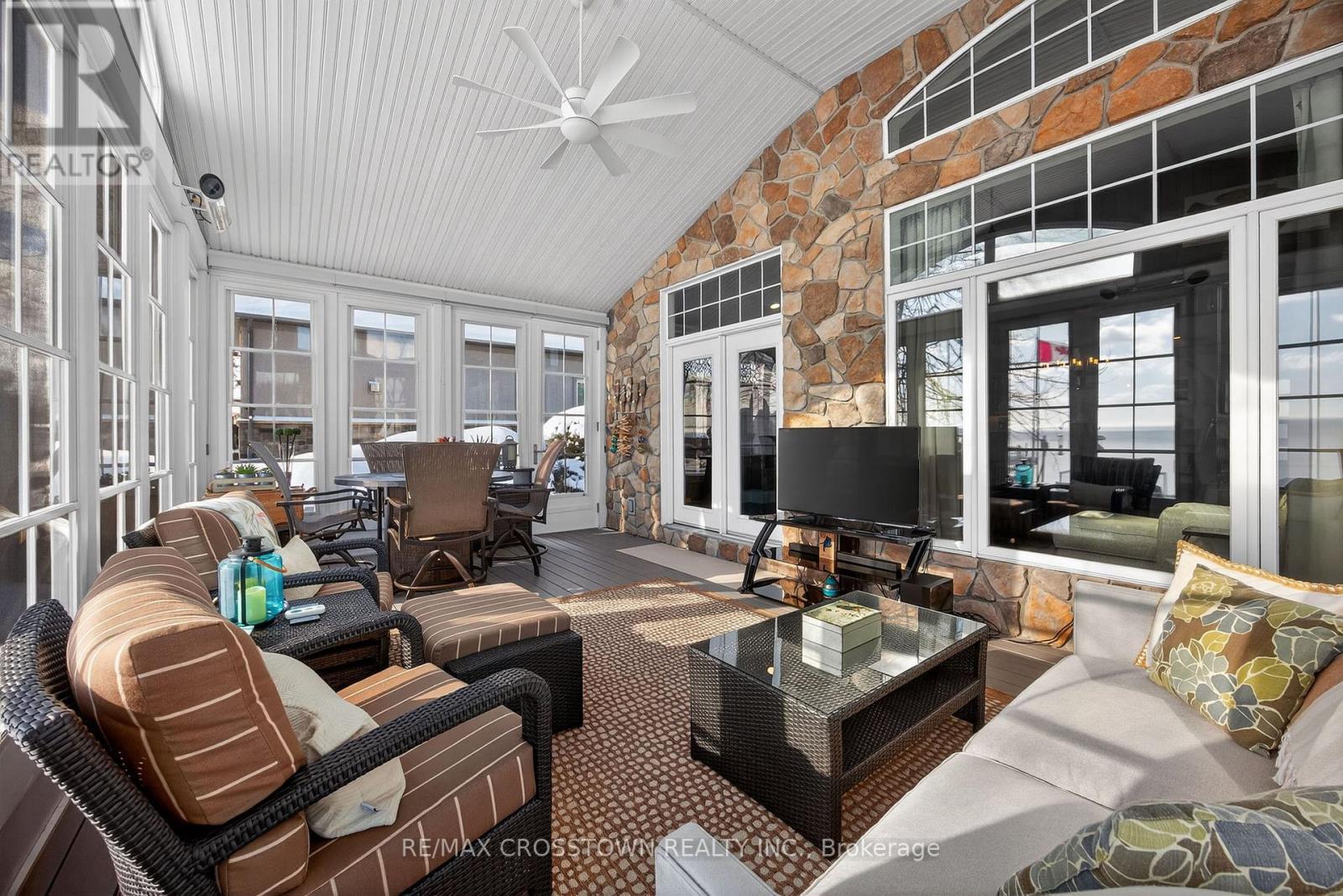 167 Lakeshore Road W, Oro-Medonte, Ontario  L0L 2E0 - Photo 33 - S12726808