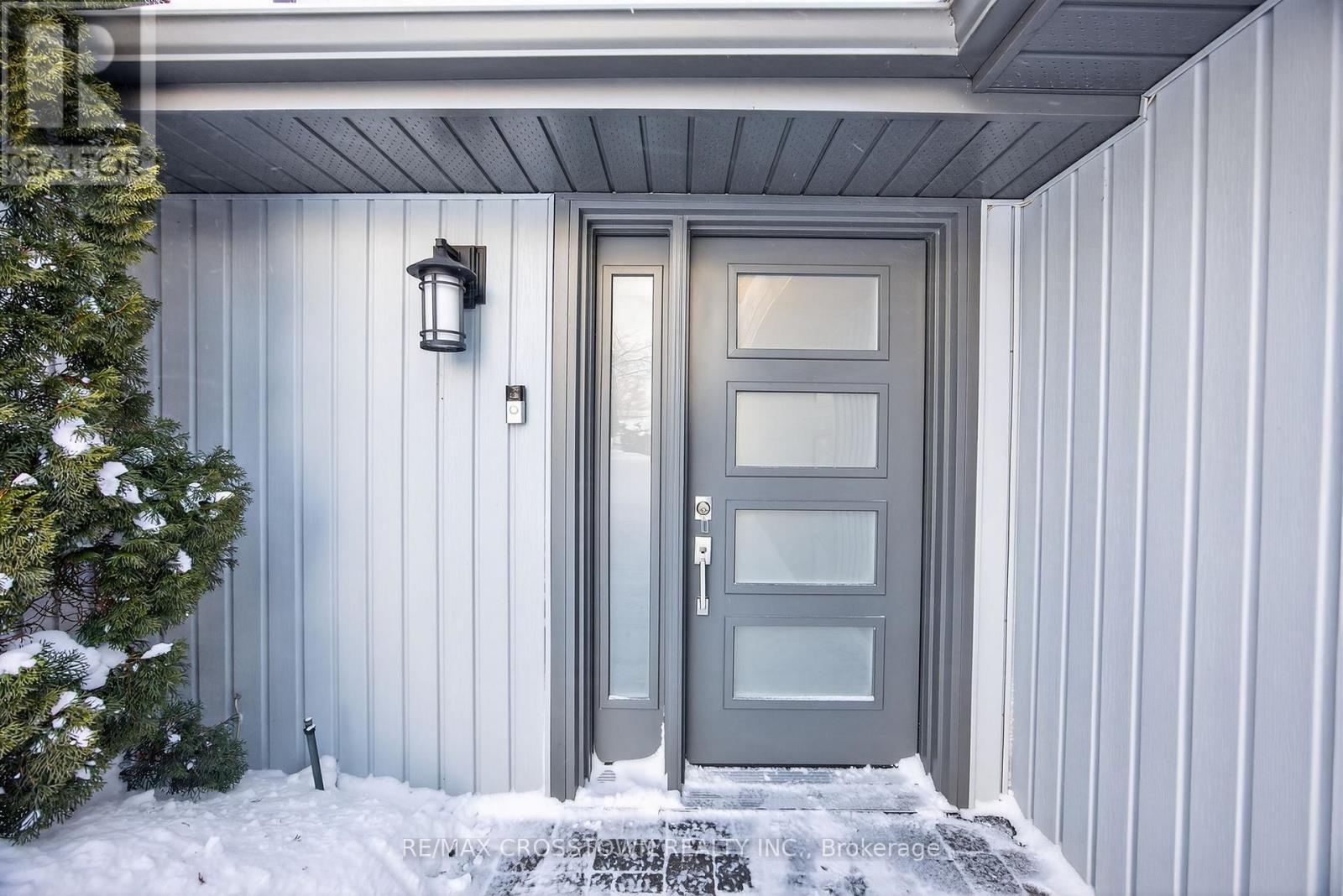 167 Lakeshore Road W, Oro-Medonte, Ontario  L0L 2E0 - Photo 6 - S12726808