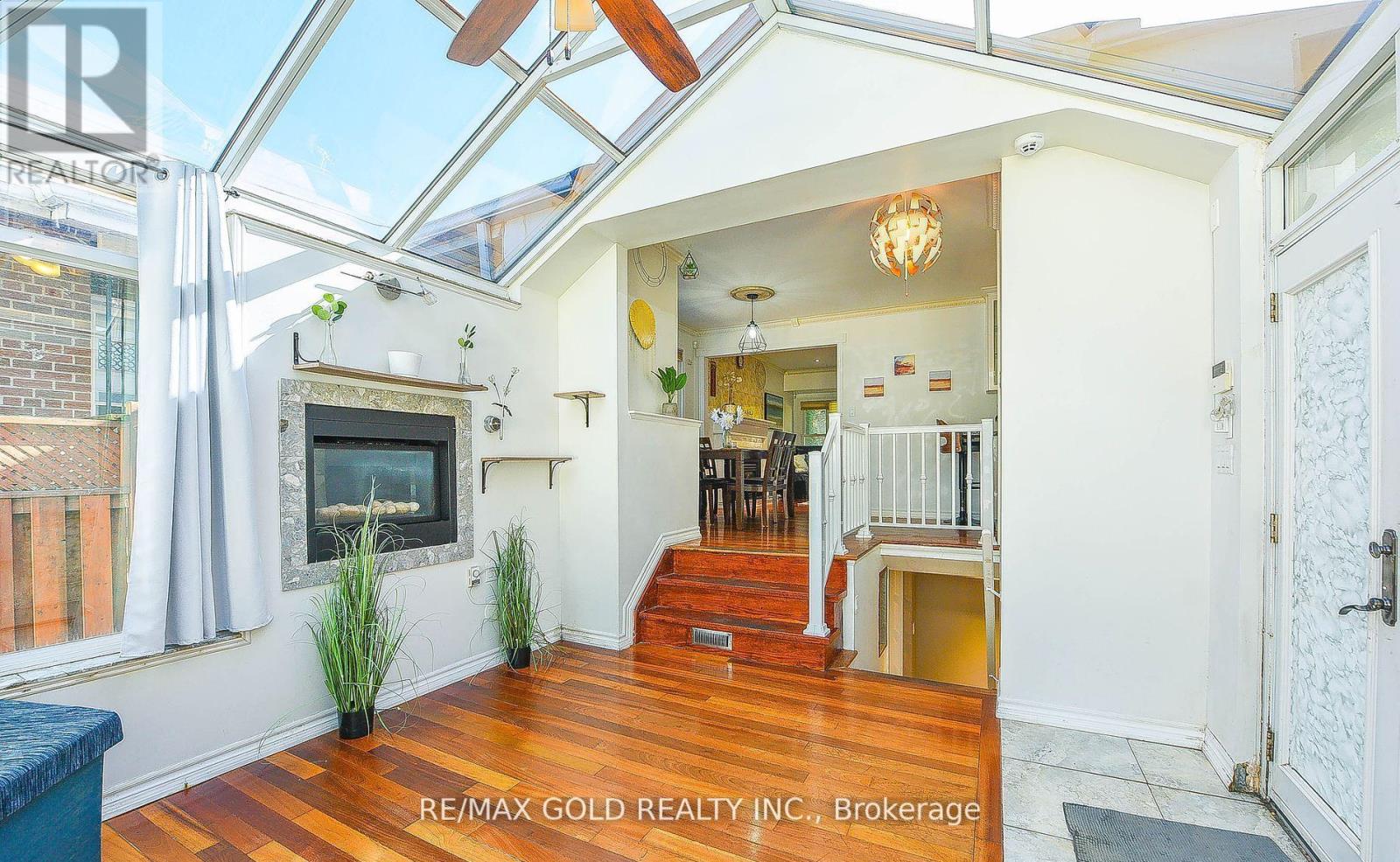 13 Foster Road, Mississauga, Ontario  L4T 1C3 - Photo 13 - W12726796