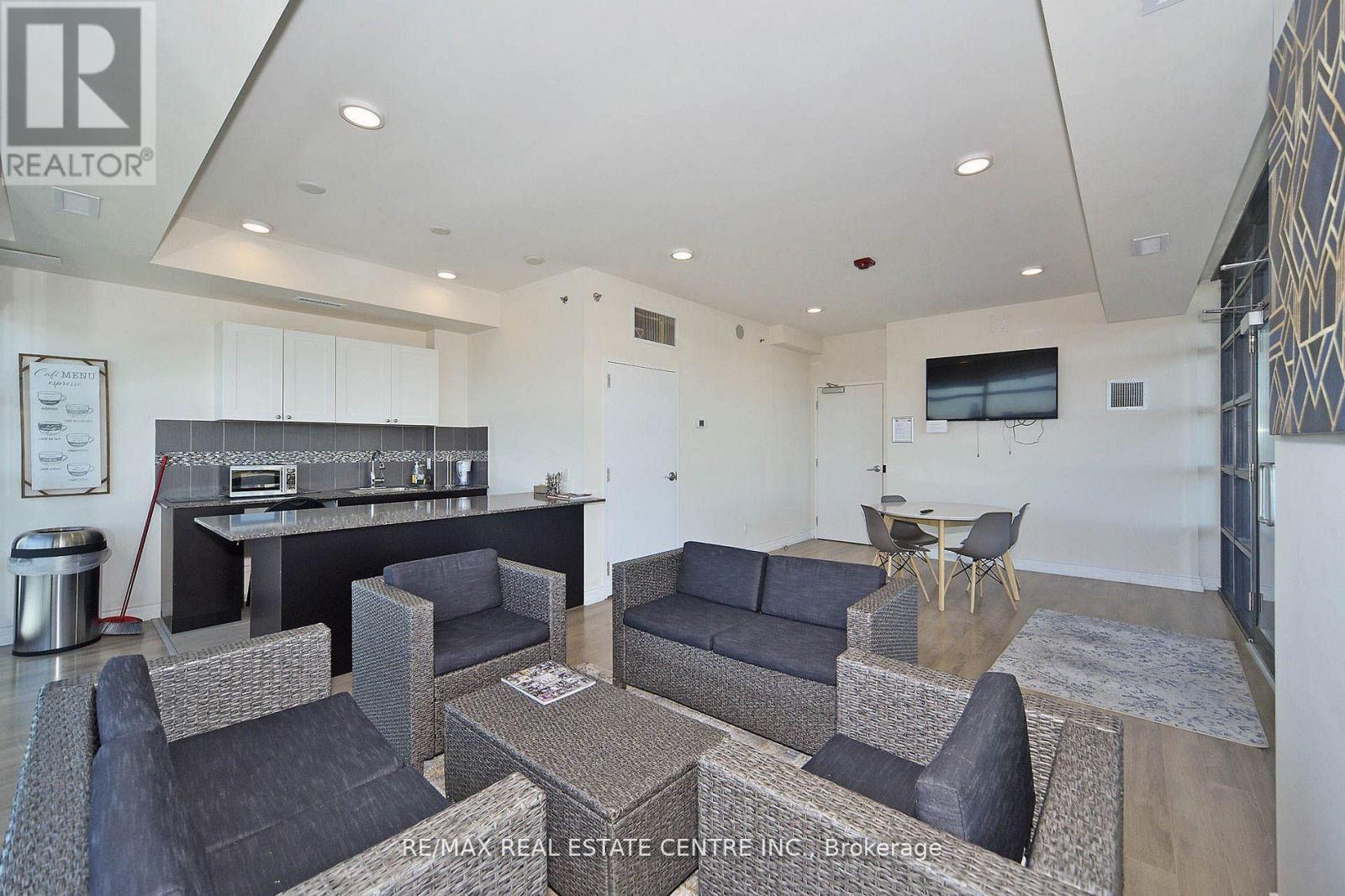 214 - 2522 Keele Street, Toronto, Ontario  M6L 0A2 - Photo 12 - W12726810