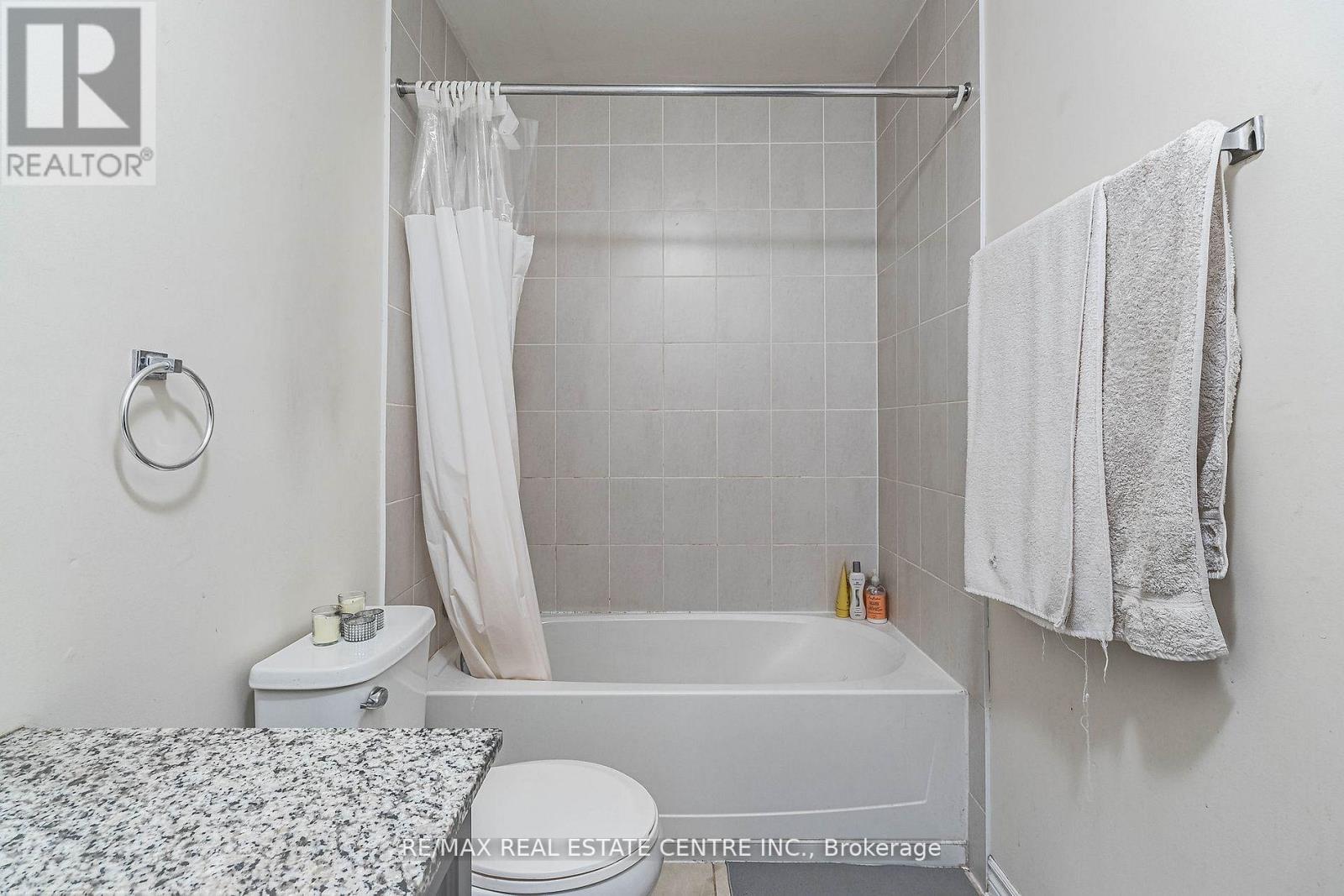 214 - 2522 Keele Street, Toronto, Ontario  M6L 0A2 - Photo 4 - W12726810