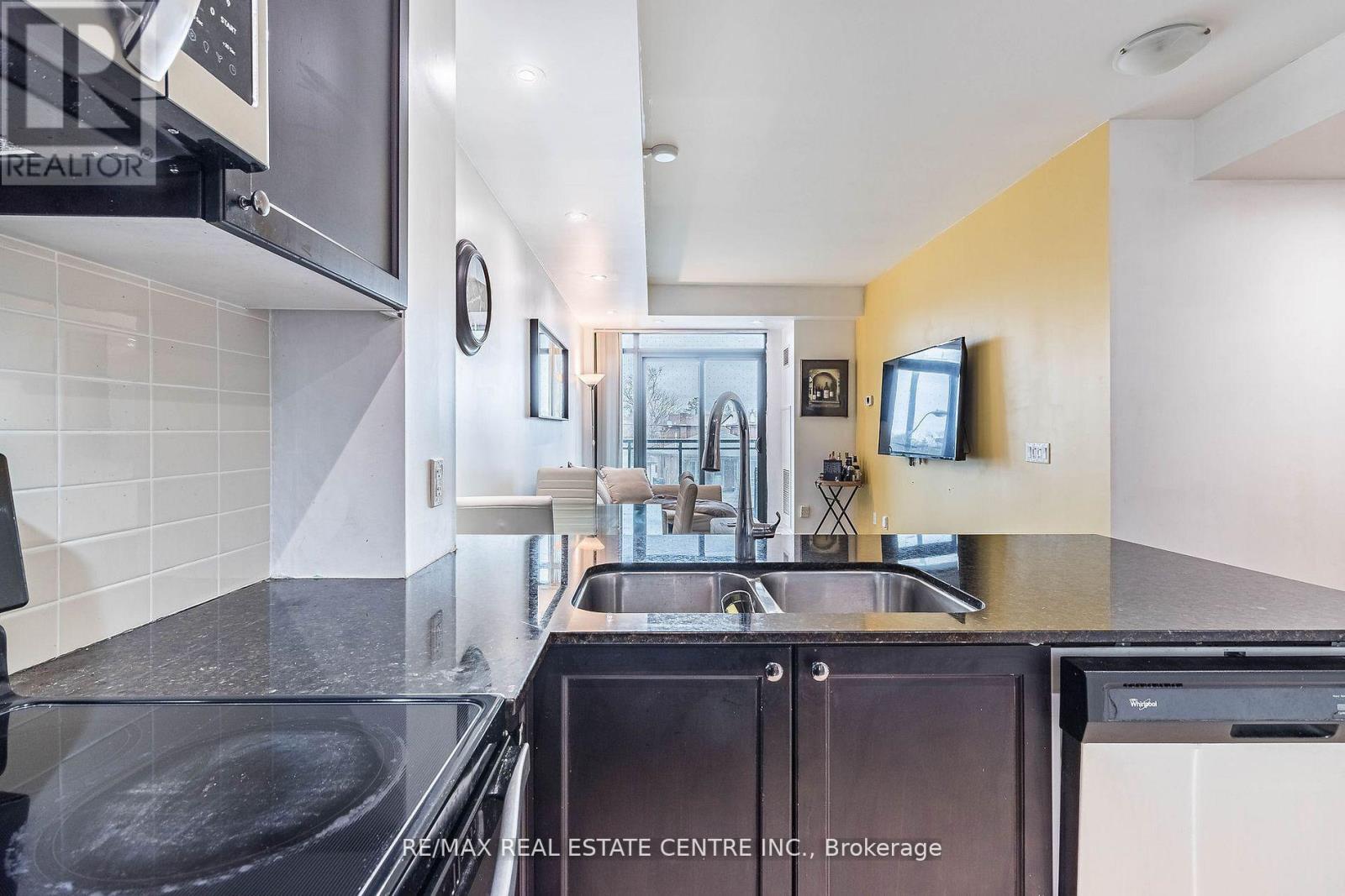 214 - 2522 Keele Street, Toronto, Ontario  M6L 0A2 - Photo 7 - W12726810