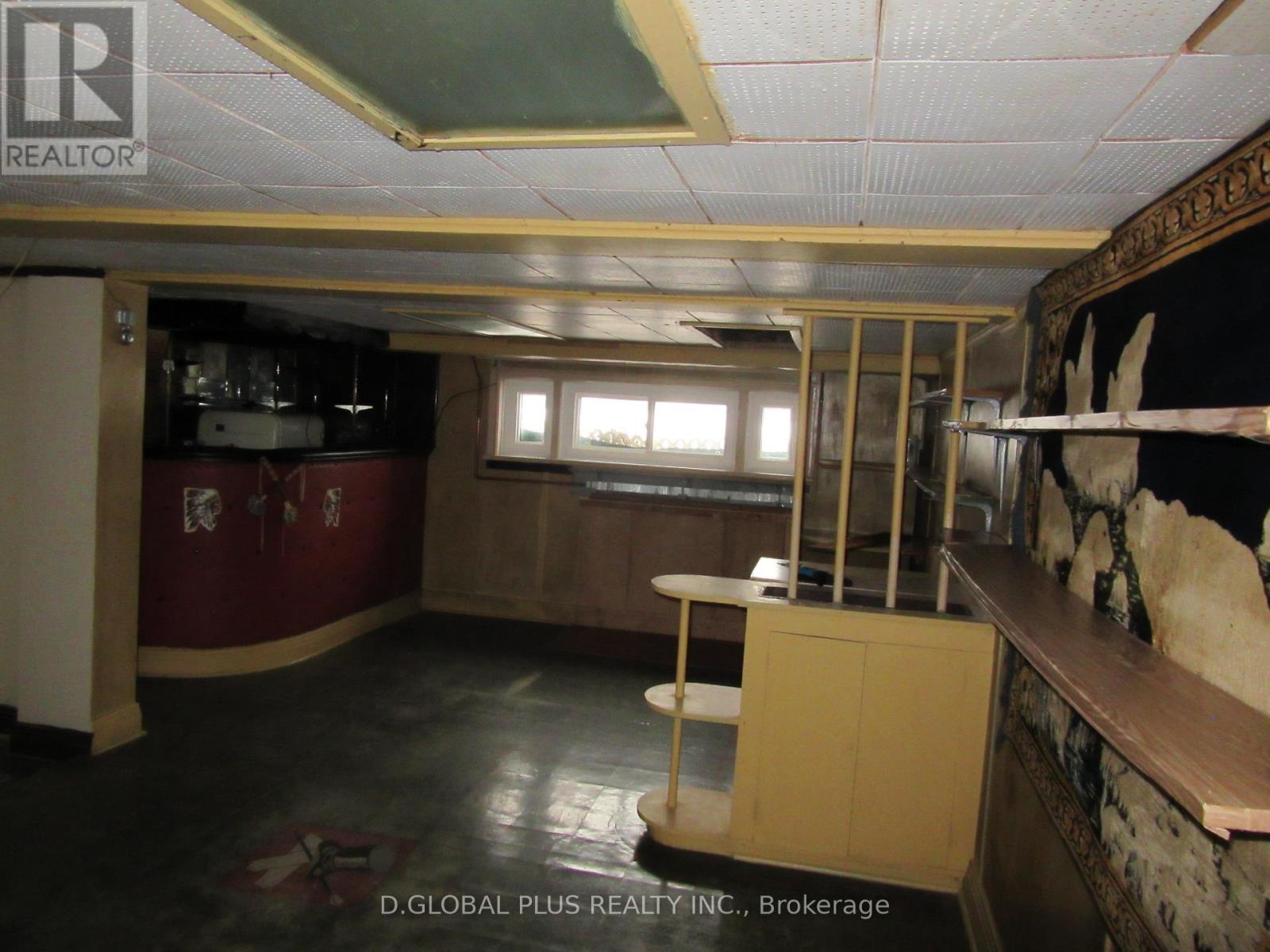 11 Dunbar Avenue N, Cornwall, Ontario  K6H 5M6 - Photo 11 - X12726826