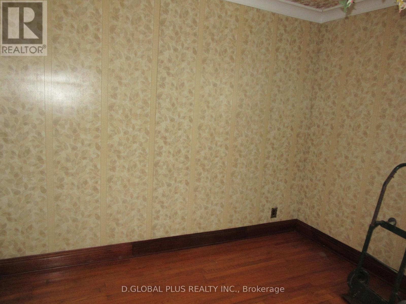 11 Dunbar Avenue N, Cornwall, Ontario  K6H 5M6 - Photo 8 - X12726826