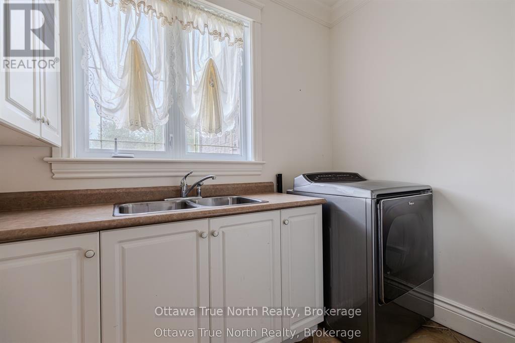 5884 Earlscourt Crescent, Ottawa, Ontario  K4M 1K2 - Photo 20 - X12726836
