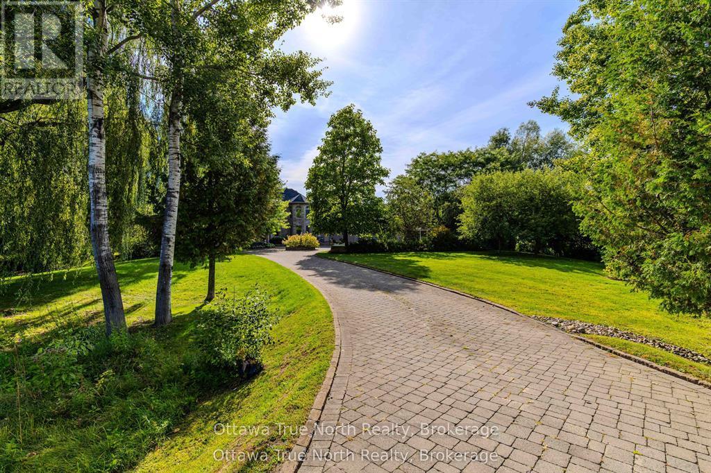 5884 Earlscourt Crescent, Ottawa, Ontario  K4M 1K2 - Photo 6 - X12726836