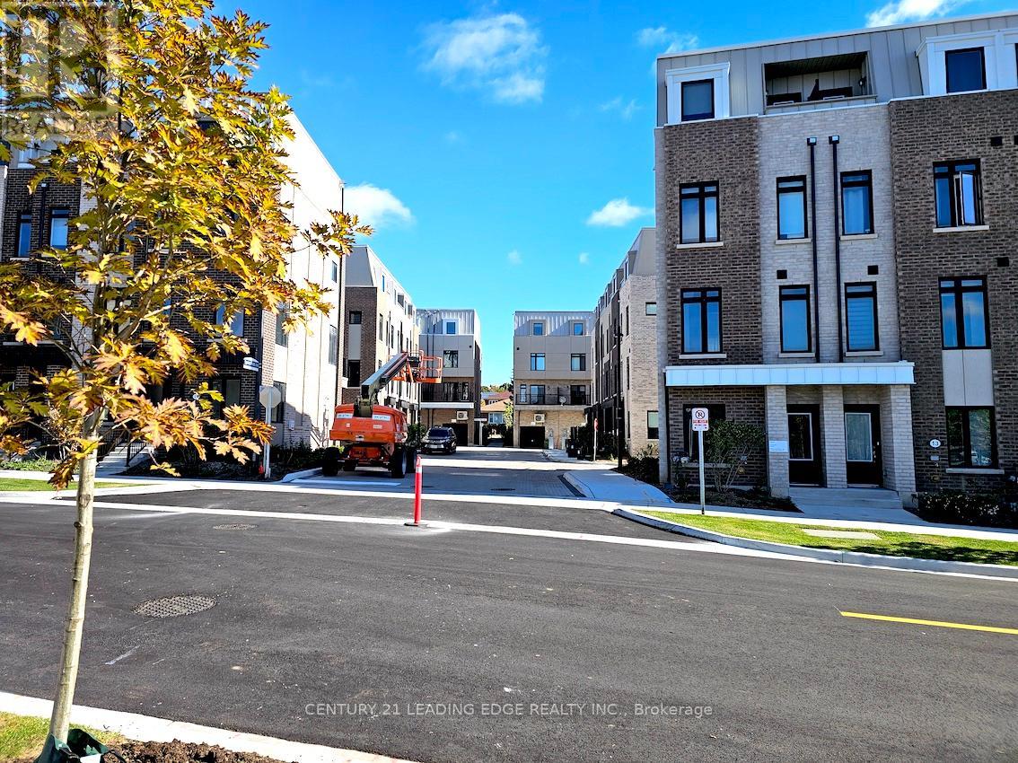 Room2 - 10 Spruce Pines Crescent, Toronto, Ontario  M4A 1C5 - Photo 25 - C12726824