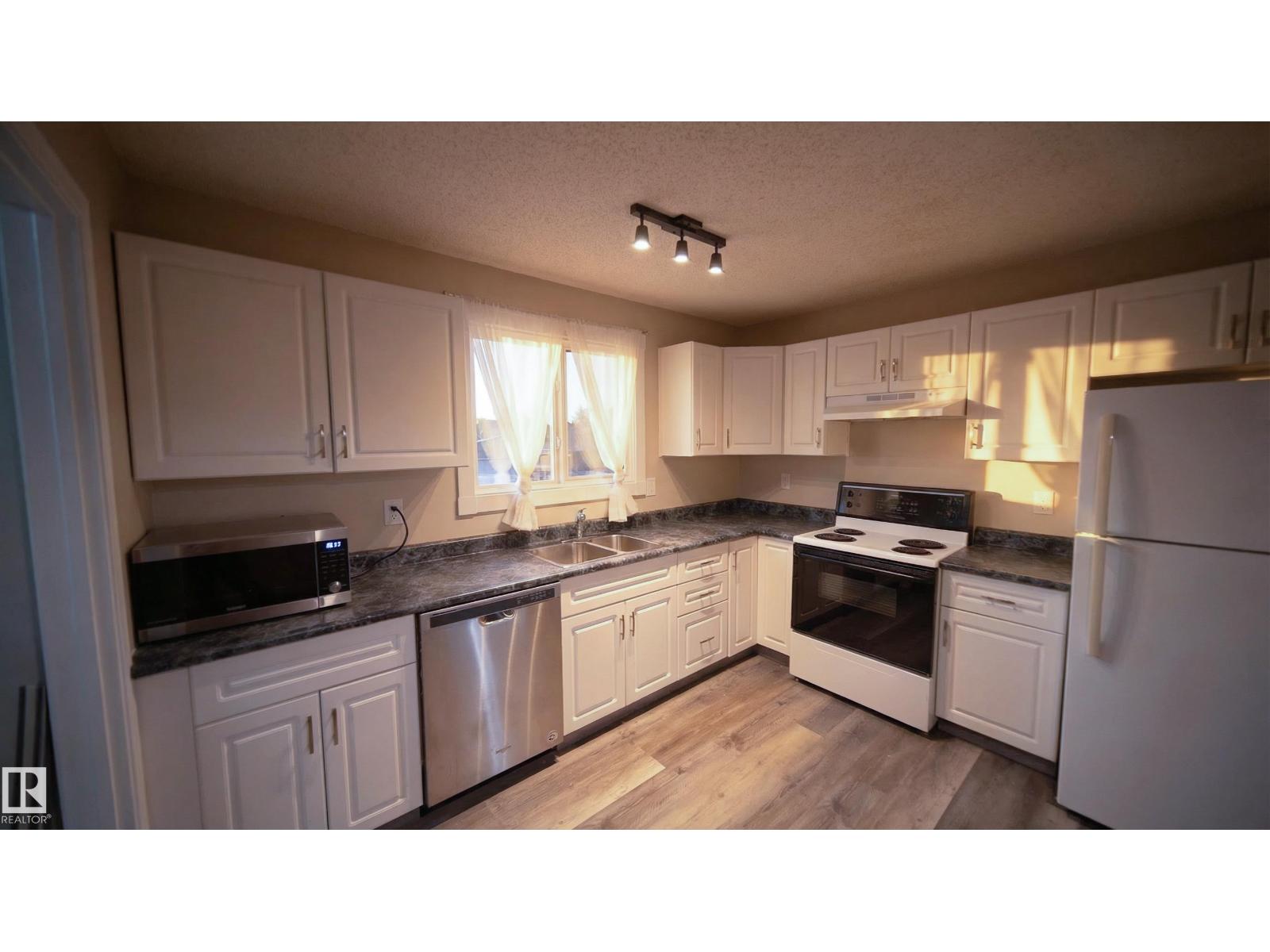 2311 146 Av Nw, Edmonton, Alberta  T5Y 1W4 - Photo 10 - E4470971