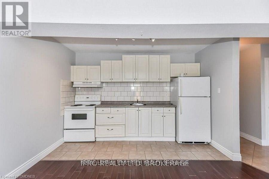 766 Walter Street, Cambridge, Ontario  N3H 4P3 - Photo 5 - X12726840