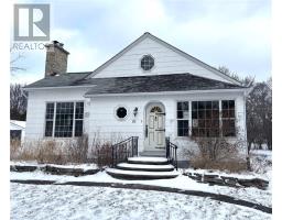 16 ROBINSON Street W, Little Current, Ontario