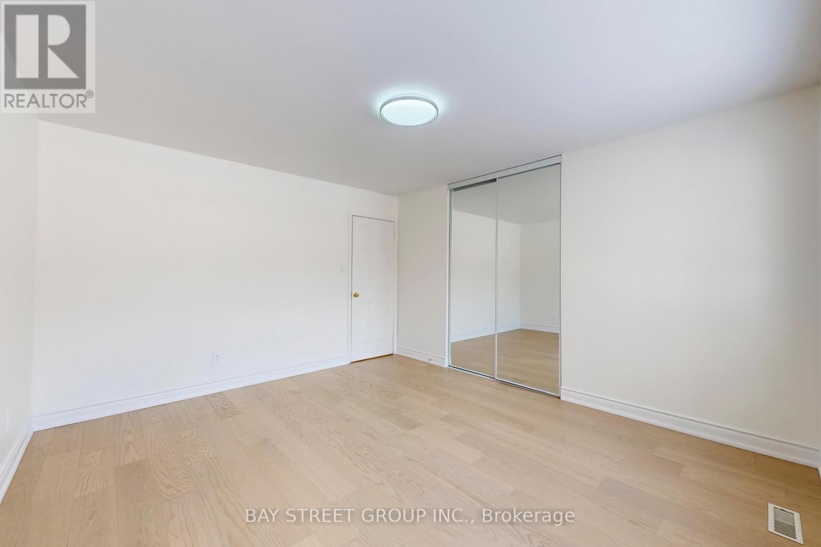 37 Abbeywood Trail, Toronto, Ontario  M3B 3B4 - Photo 32 - C12717524