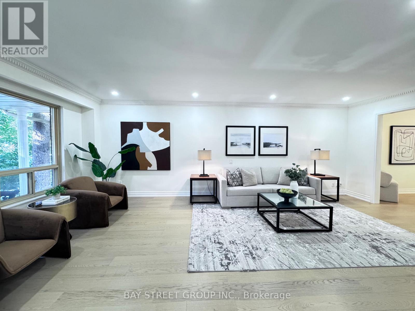 37 Abbeywood Trail, Toronto, Ontario  M3B 3B4 - Photo 8 - C12717524