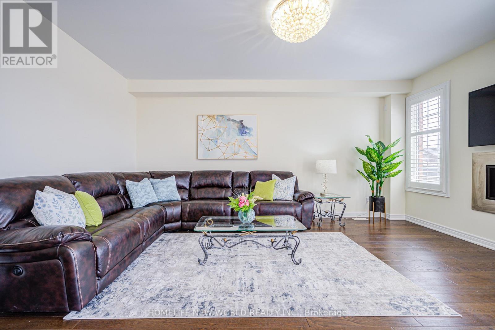 88 Roth Street, Aurora, Ontario  L4G 0W7 - Photo 13 - N12699798