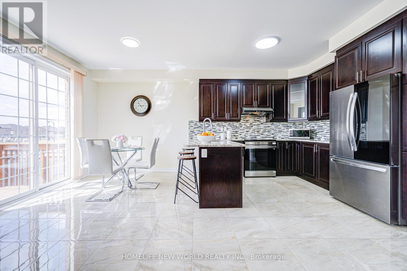 88 Roth Street, Aurora, Ontario  L4G 0W7 - Photo 16 - N12699798