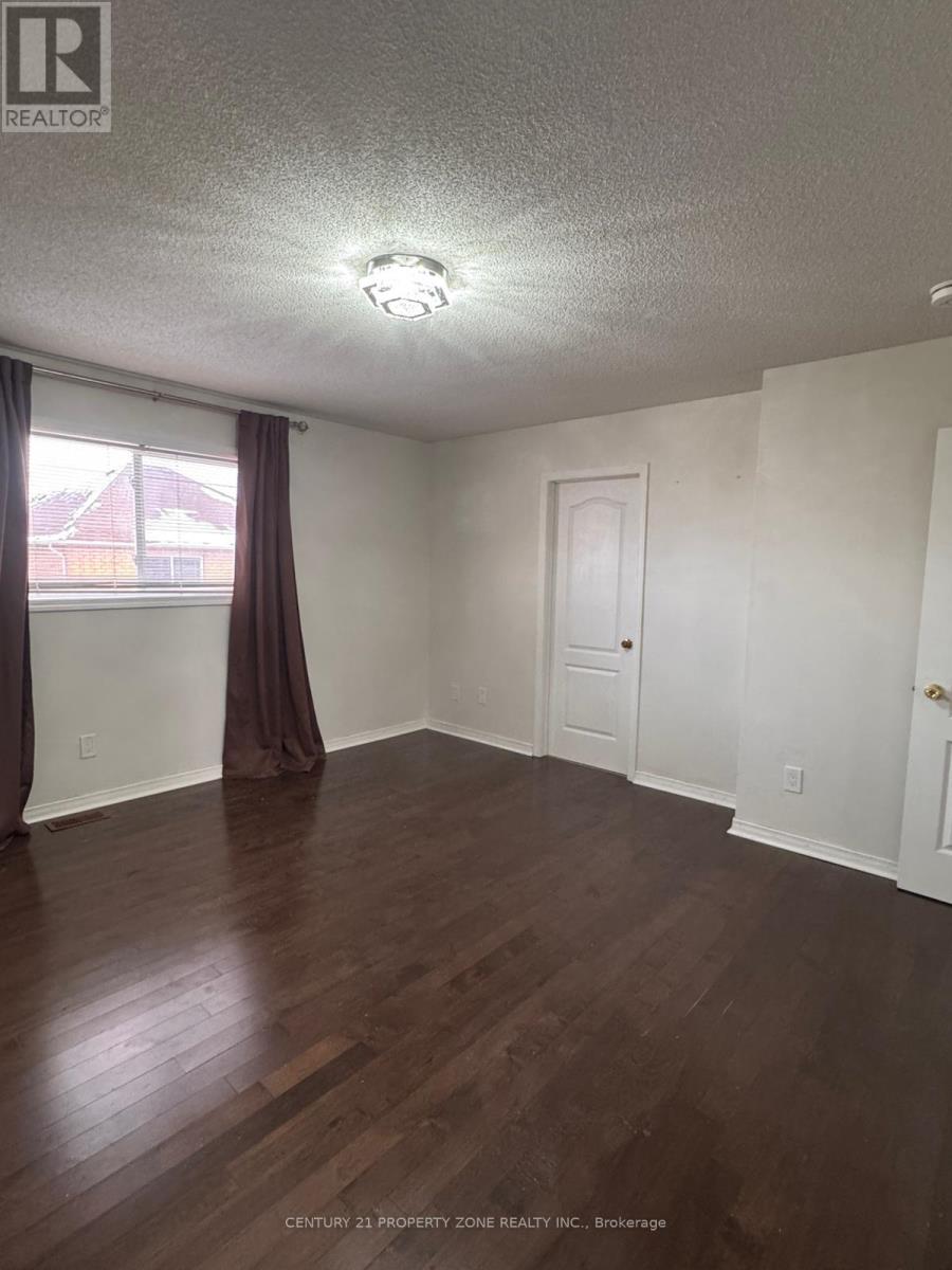 84 Tideland Drive, Brampton, Ontario  L7A 2W1 - Photo 9 - W12648924