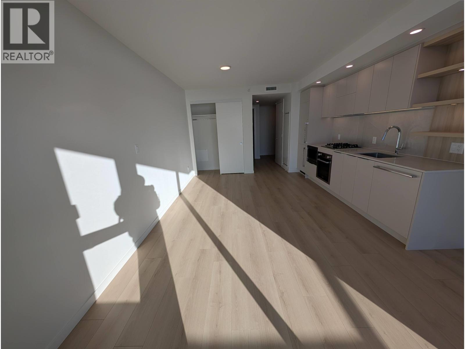 7fl 311 Alderson Avenue, Coquitlam, British Columbia  V3K 0K3 - Photo 4 - R3082820