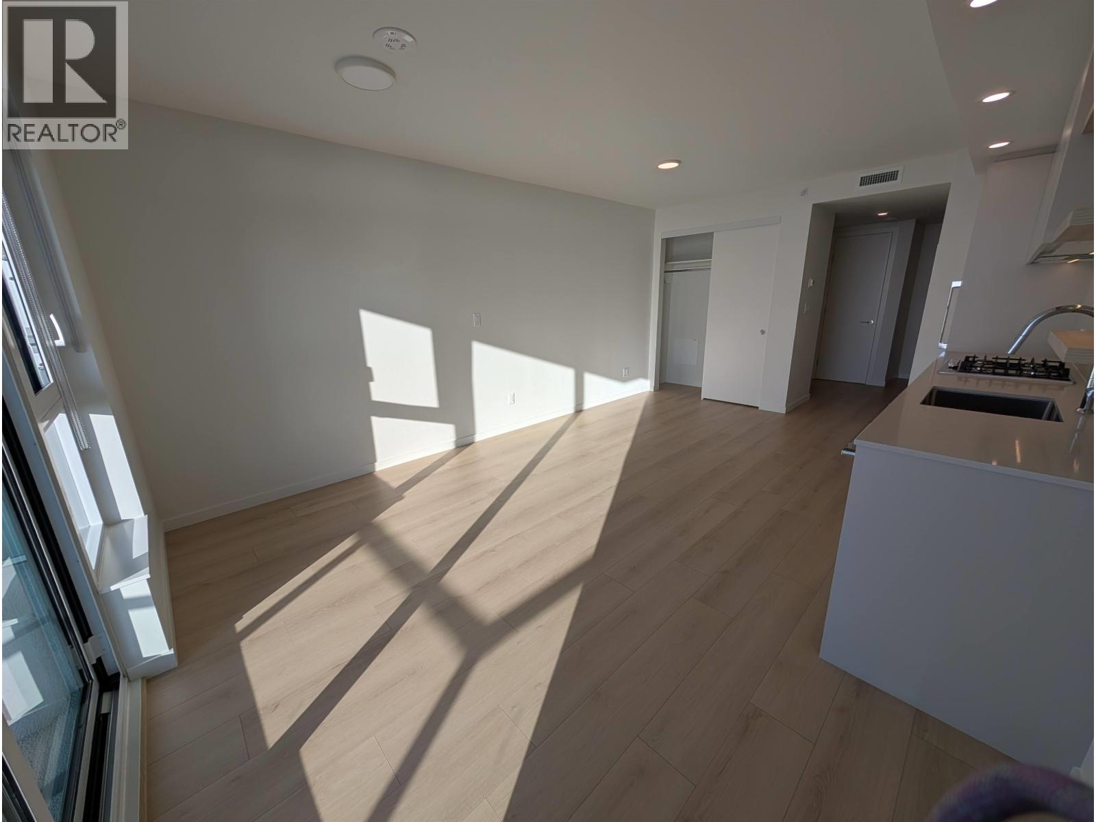 7fl 311 Alderson Avenue, Coquitlam, British Columbia  V3K 0K3 - Photo 5 - R3082820