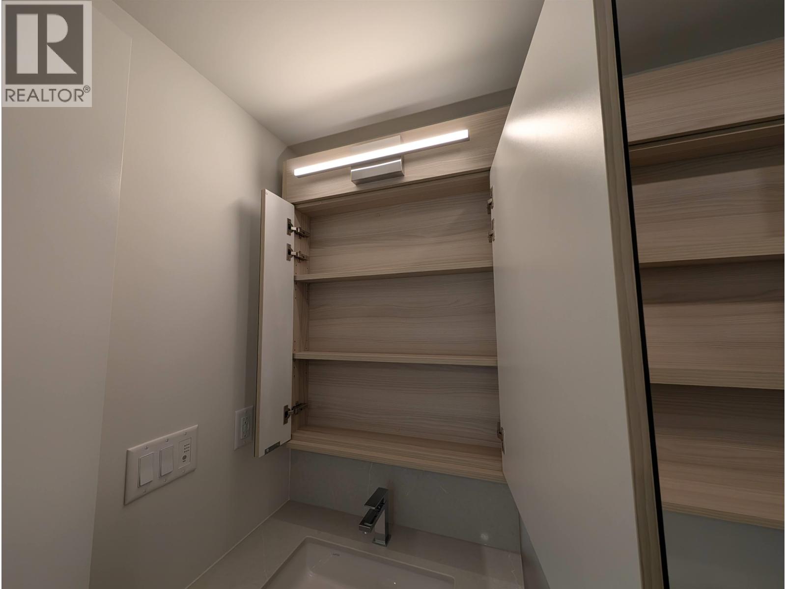 7fl 311 Alderson Avenue, Coquitlam, British Columbia  V3K 0K3 - Photo 9 - R3082820