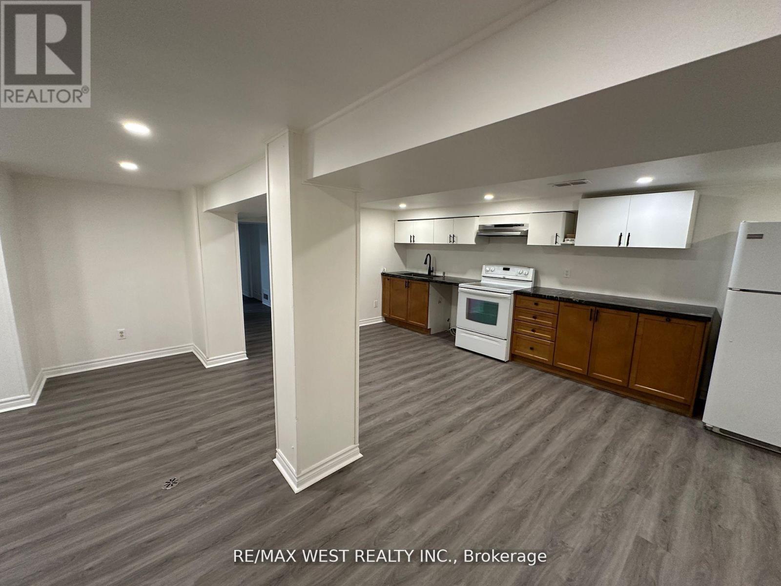 Lower - 26 Walter Avenue, Newmarket, Ontario  L3Y 2T3 - Photo 7 - N12726874