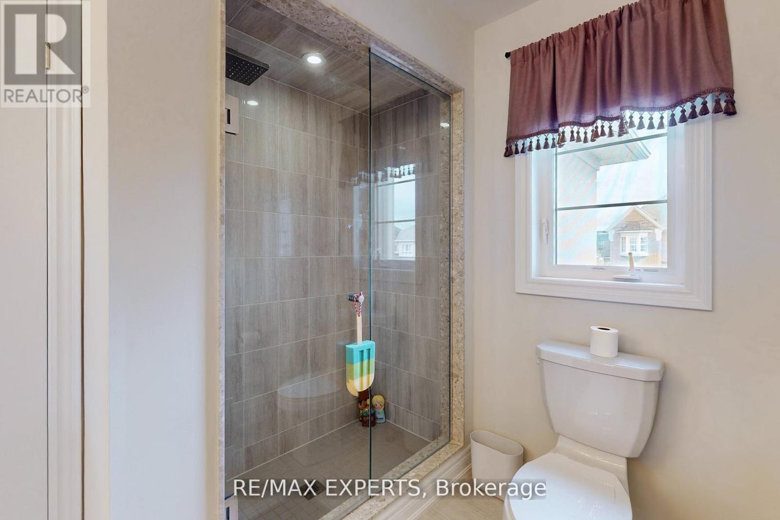 167 Frederick Pearson Street, East Gwillimbury, Ontario  L9N 0Y8 - Photo 32 - N12726880