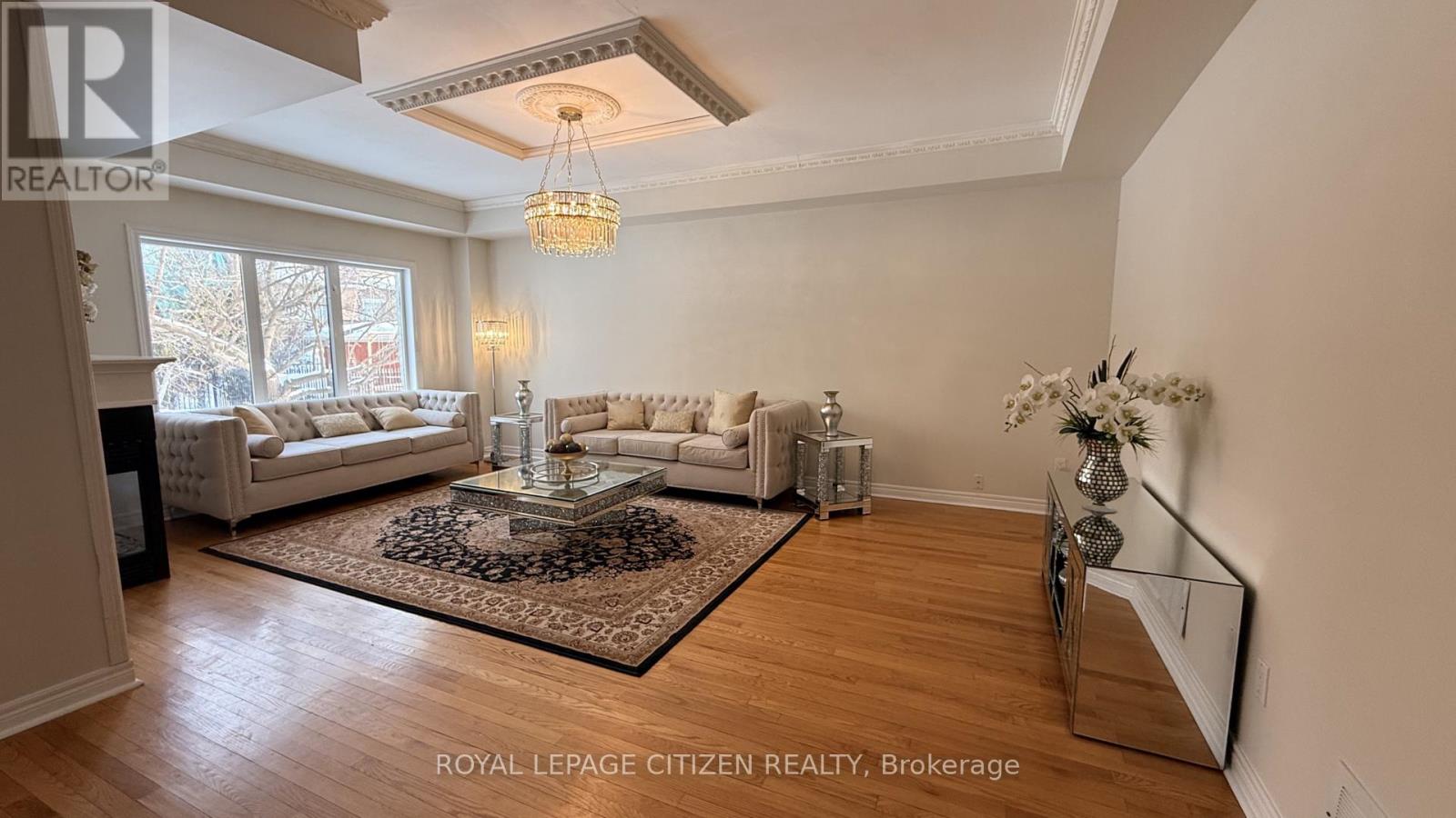 180 KIMBER CRESCENT, Vaughan, Ontario