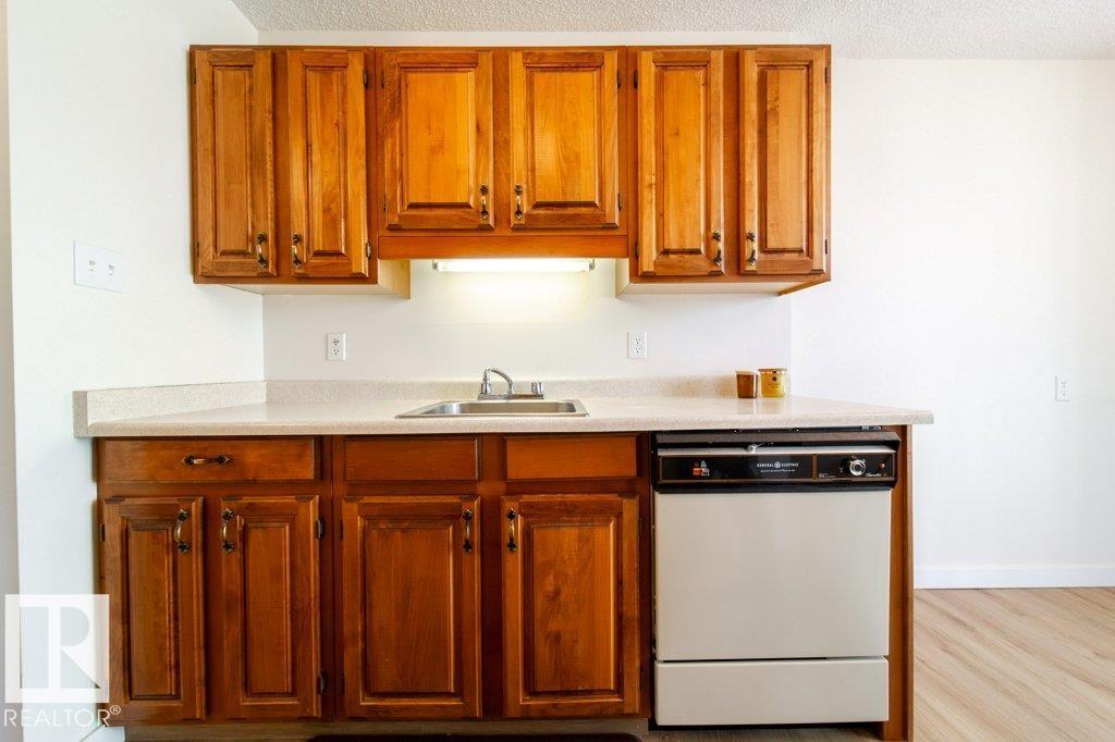 #1101 12141 Jasper Av Nw, Edmonton, Alberta  T5N 3X8 - Photo 13 - E4470973