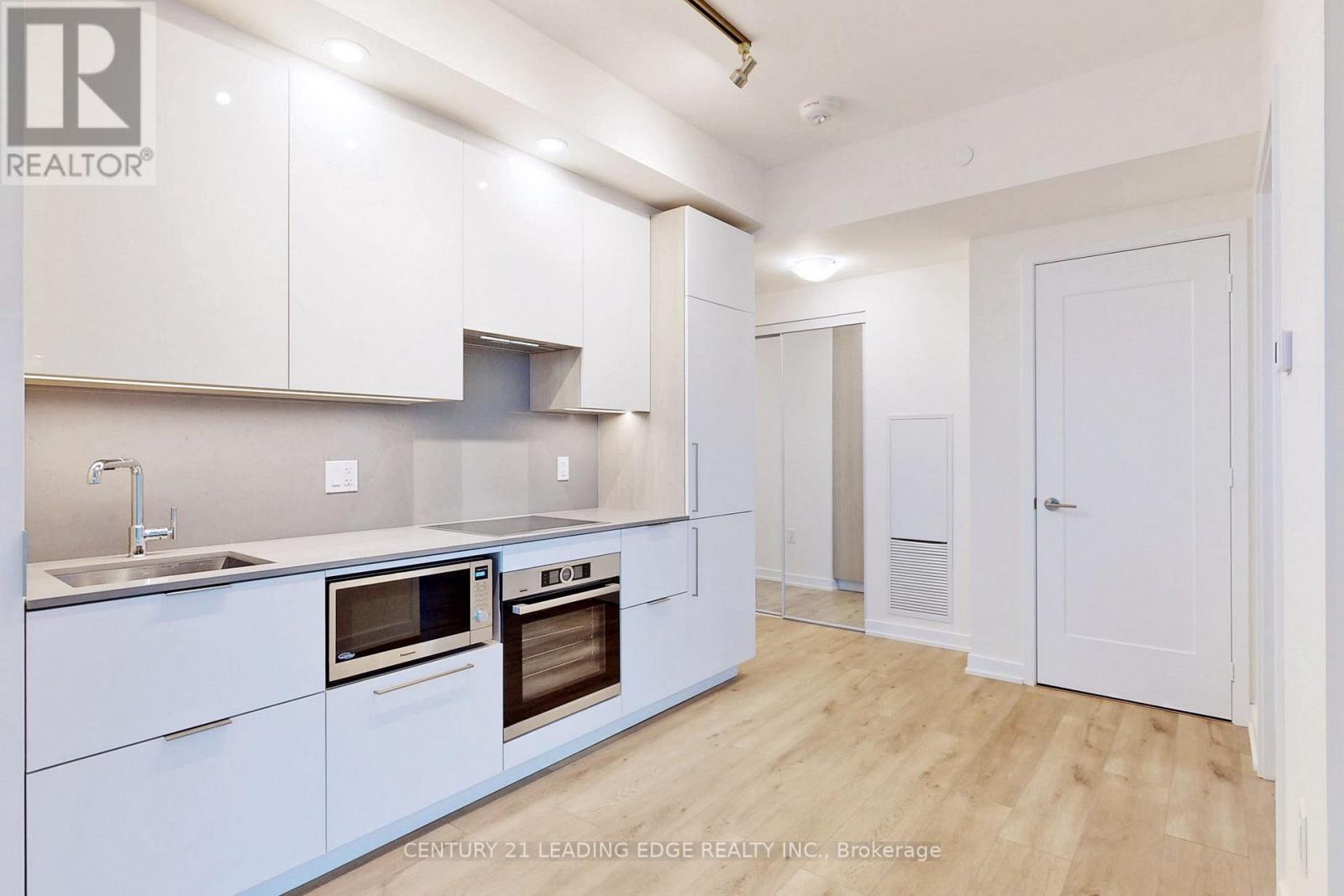 2407 - 28 Freeland Street, Toronto, Ontario  M5E 0E3 - Photo 8 - C12726876