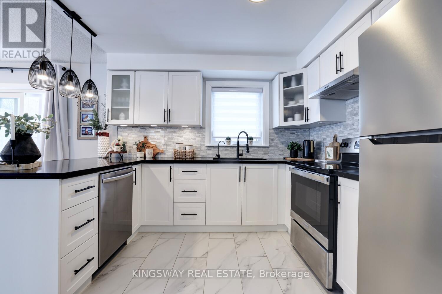 72 Donald Crescent, Wasaga Beach, Ontario  L9Z 1E3 - Photo 12 - S12726108