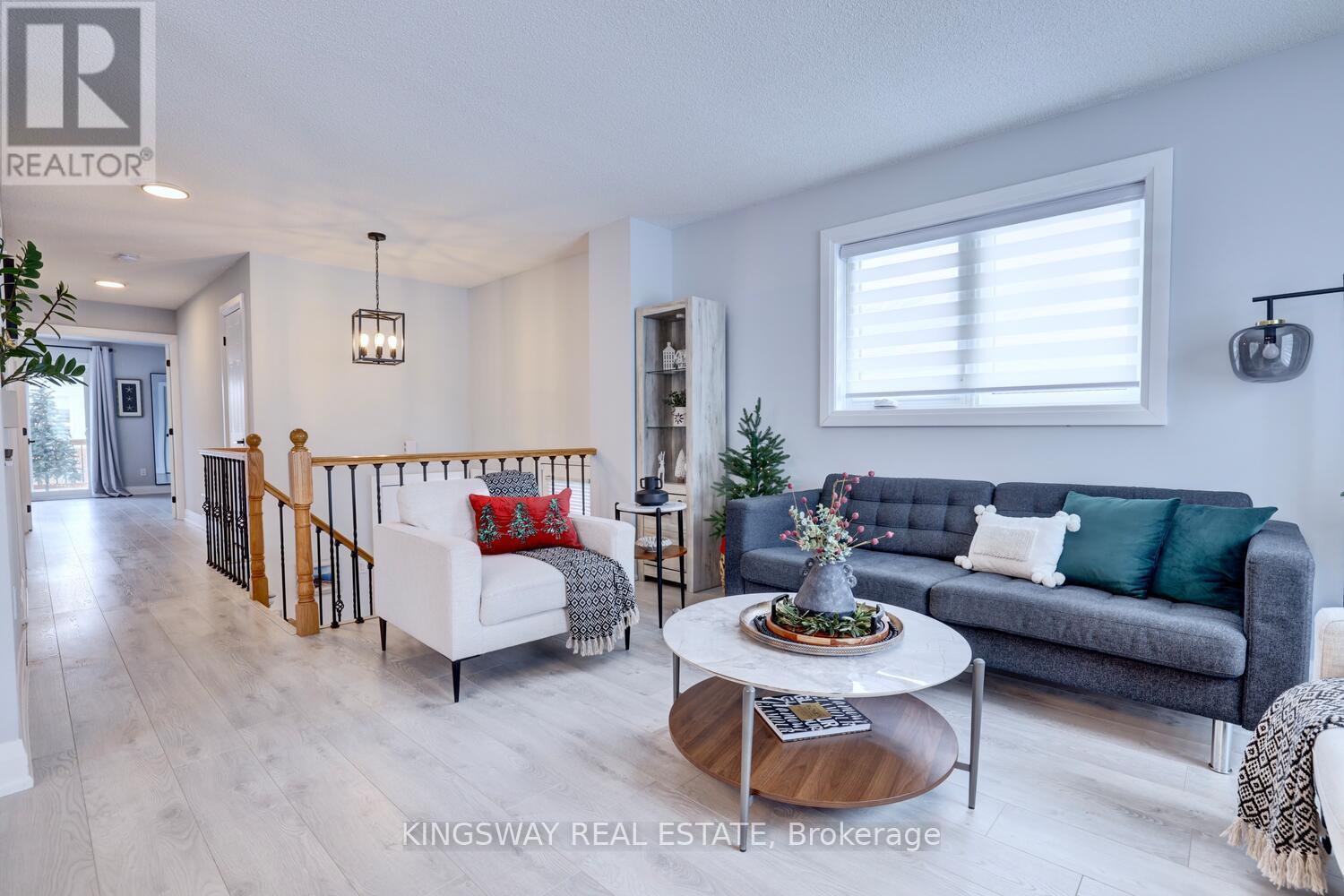 72 Donald Crescent, Wasaga Beach, Ontario  L9Z 1E3 - Photo 4 - S12726108