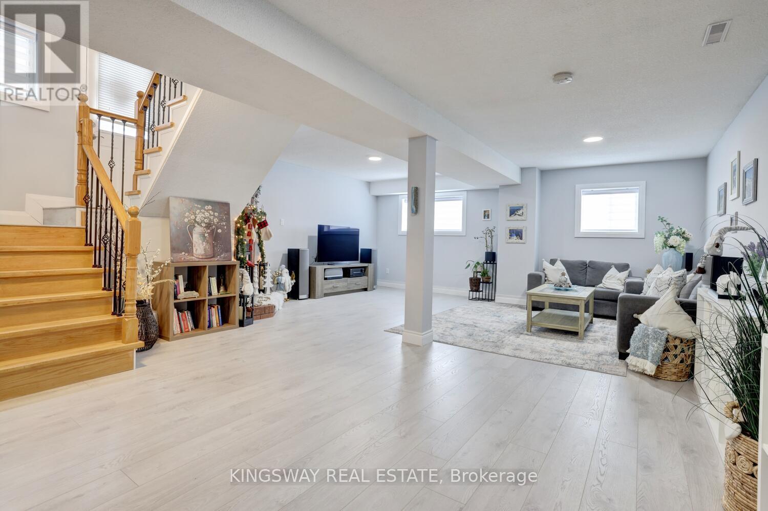 72 Donald Crescent, Wasaga Beach, Ontario  L9Z 1E3 - Photo 30 - S12726108