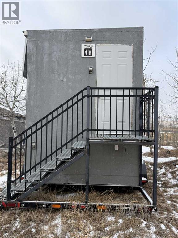 244029 Highway 1 Highway, Rural Wheatland County, Alberta  T1P 0J4 - Photo 2 - A2281473