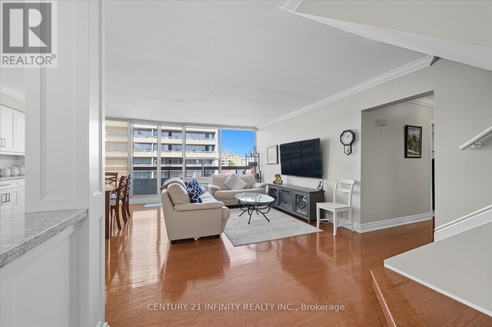 635 - 50 Richmond Street E, Oshawa, Ontario  L1G 7C7 - Photo 4 - E12726896