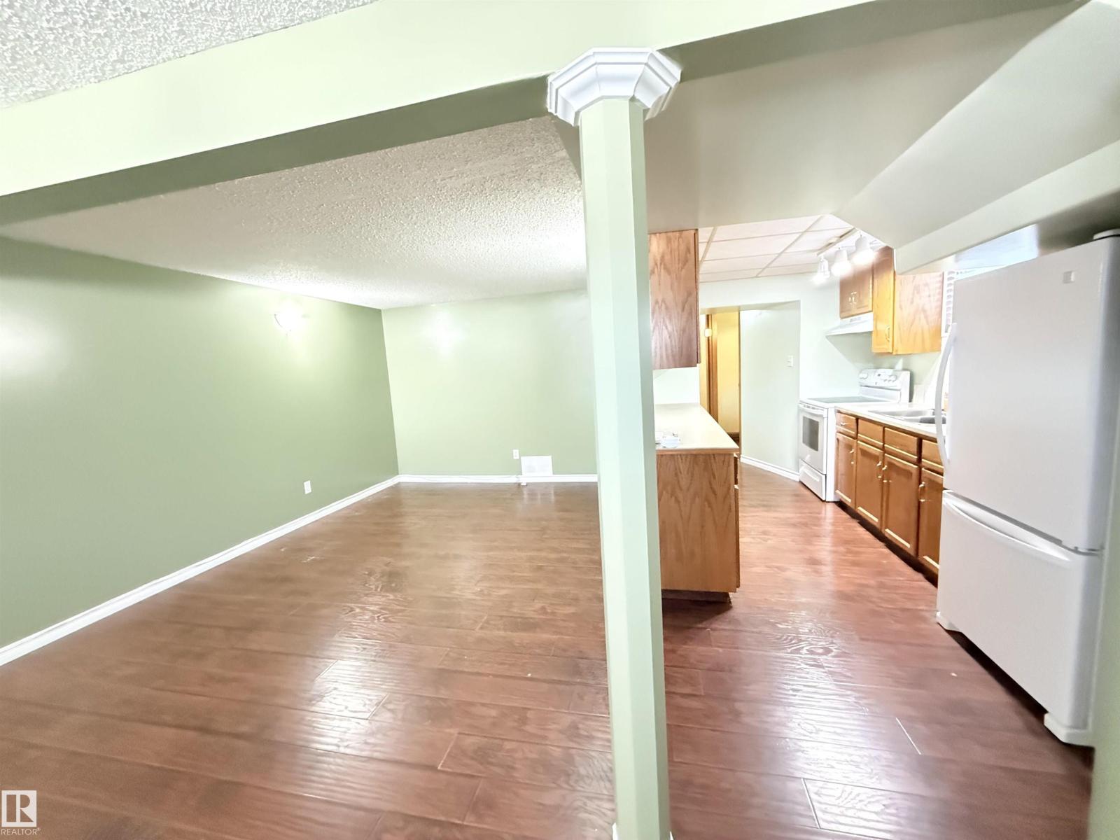 8604/ 8606 66 Av Nw, Edmonton, Alberta  T6E 0L3 - Photo 11 - E4470974