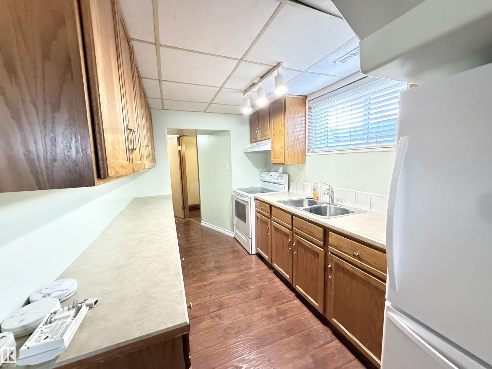 8604/ 8606 66 Av Nw, Edmonton, Alberta  T6E 0L3 - Photo 13 - E4470974