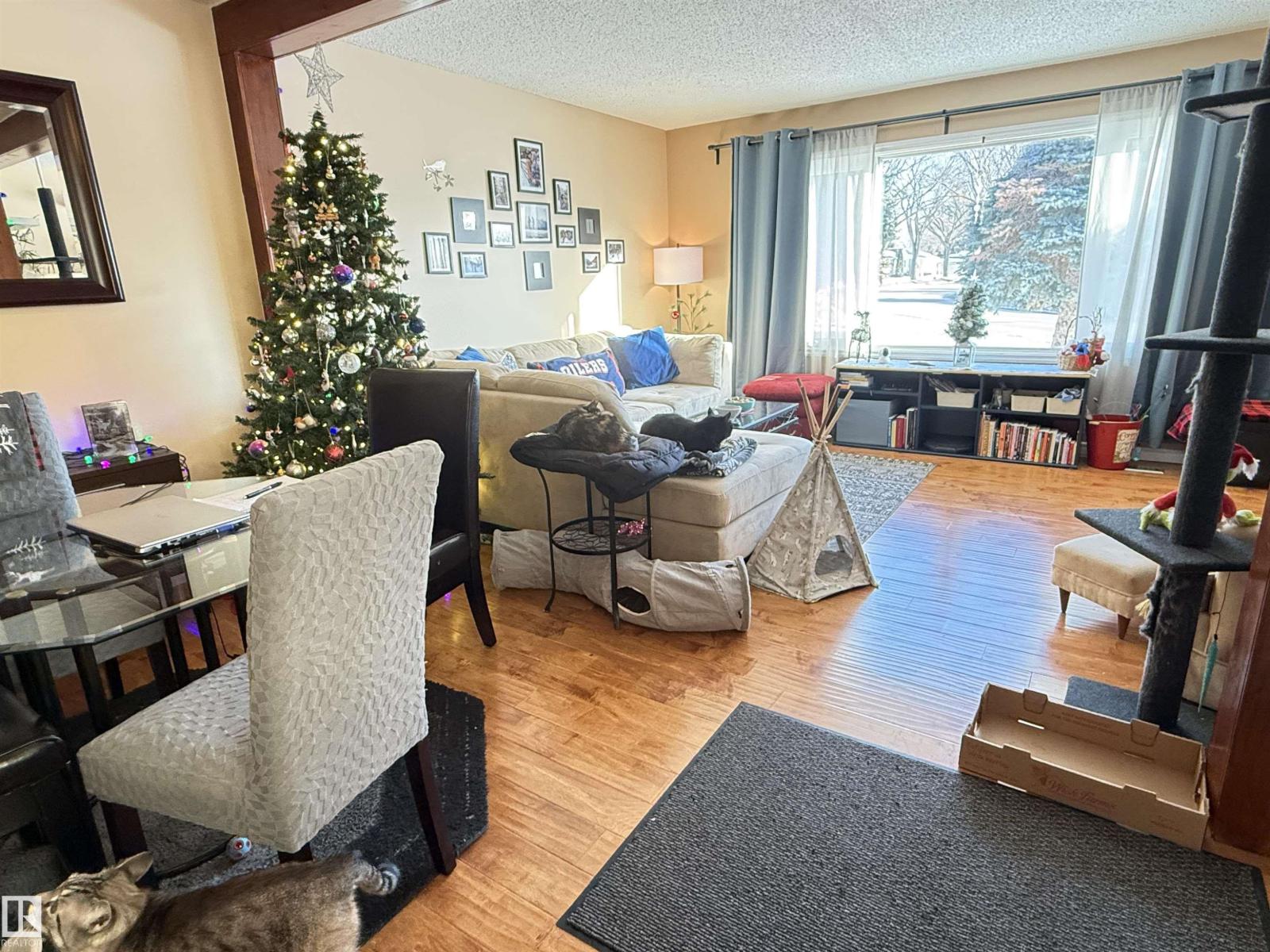 8604/ 8606 66 Av Nw, Edmonton, Alberta  T6E 0L3 - Photo 4 - E4470974