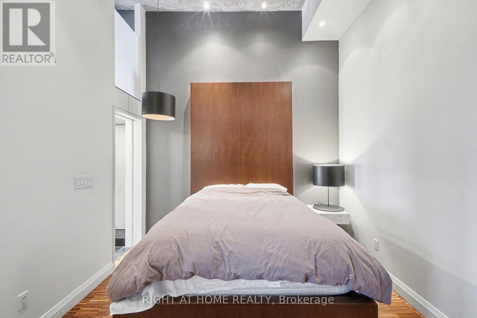 507 - 637 Lakeshore Road W, Toronto, Ontario  M5V 3J6 - Photo 15 - C12726894